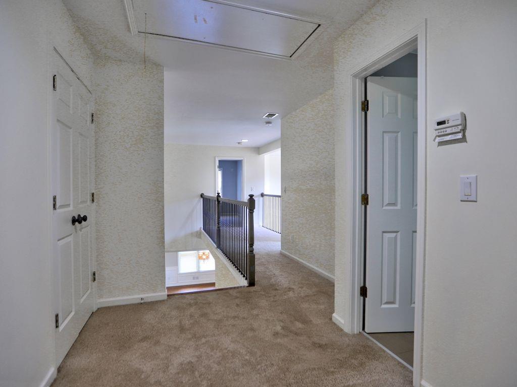 NORTHAMPTON - Residential