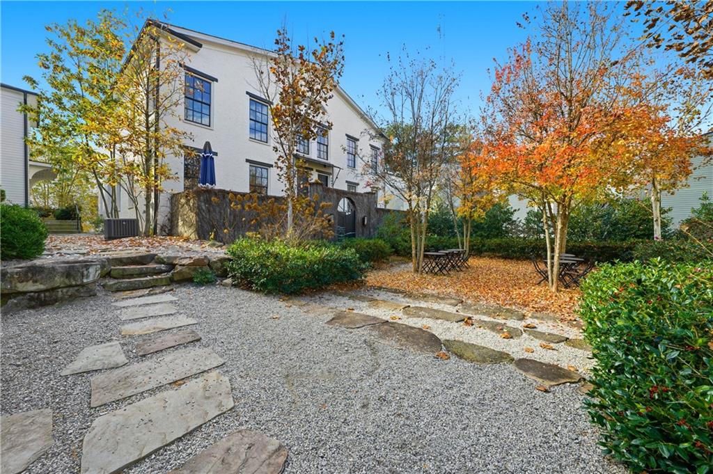 2061 Telfair Circle NE