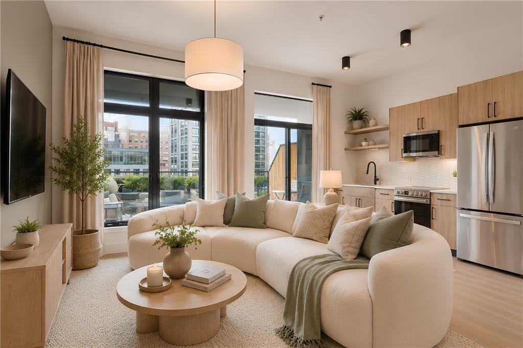 567 Ponce De Leon Avenue 319