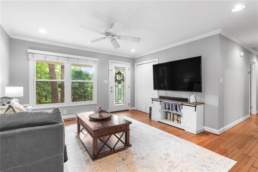 1244 Sparrow Lane