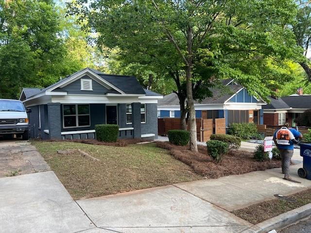 944 Woodland Avenue