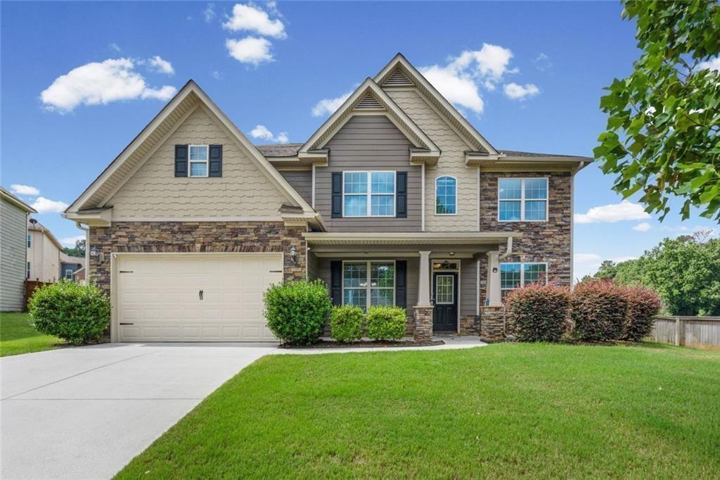 1125 Acorn Oak Drive