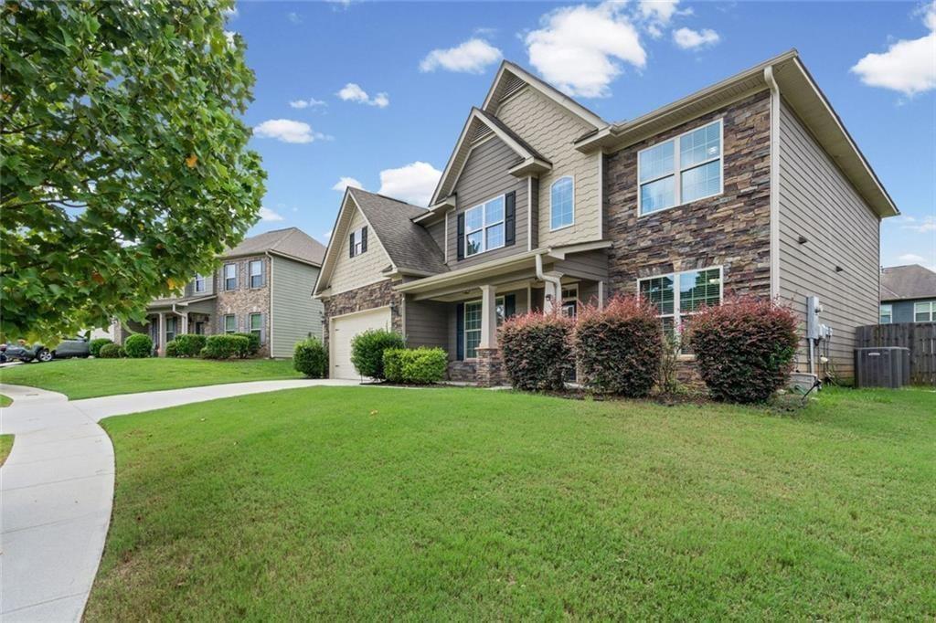 1125 Acorn Oak Drive