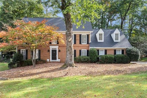 6915 Hunters Knoll Sandy Springs GA 30328
