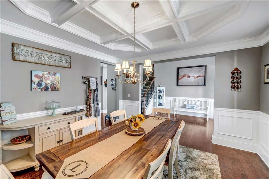7430 Mockingbird Lane, Flowery Branch, Georgia image 6