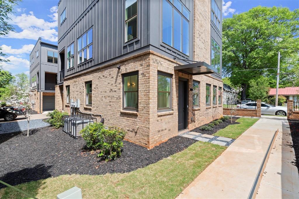 1120 W Marietta Street NW