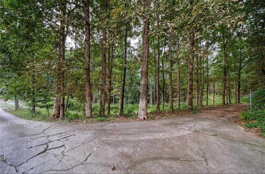 2585 Braselton Highway