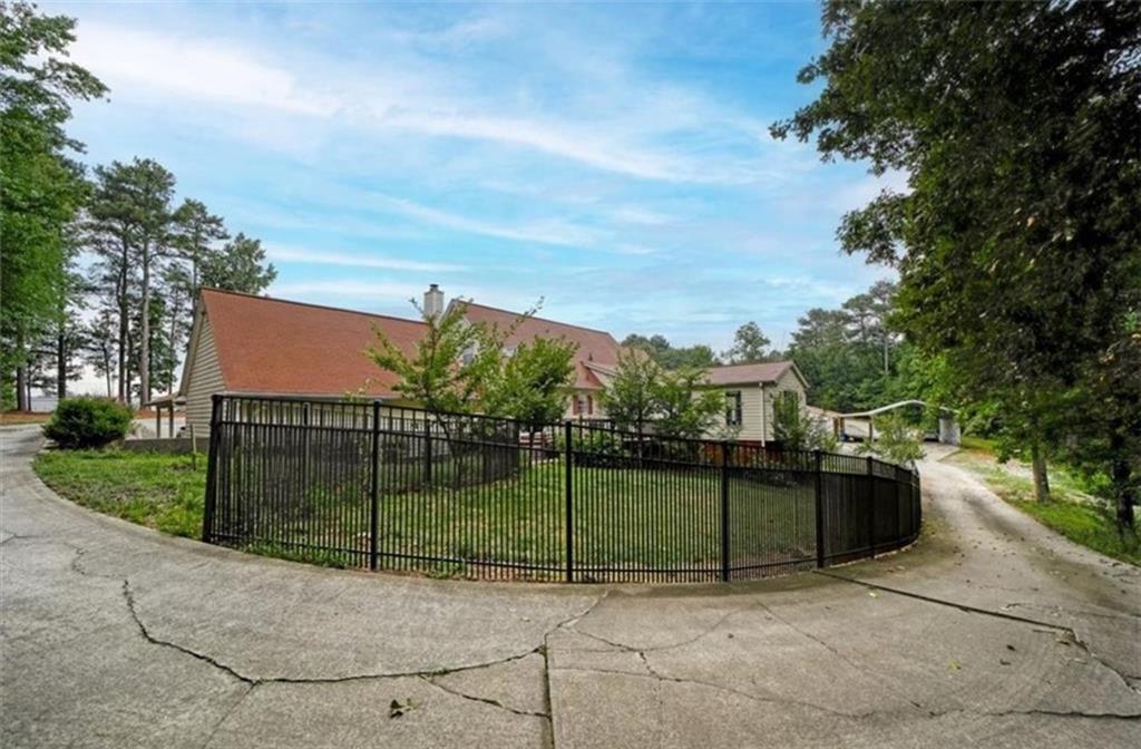 2585 Braselton Highway