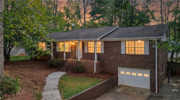 3915 GREEN FOREST LN SE, SMYRNA, GA 30082 - Image 406f09562d80c74e2b80ff87f79cc60f/3117209273
