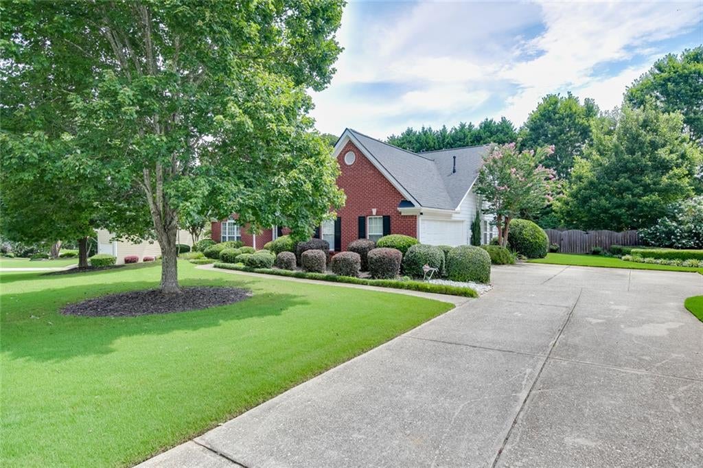 2712 Bogan Creek Drive