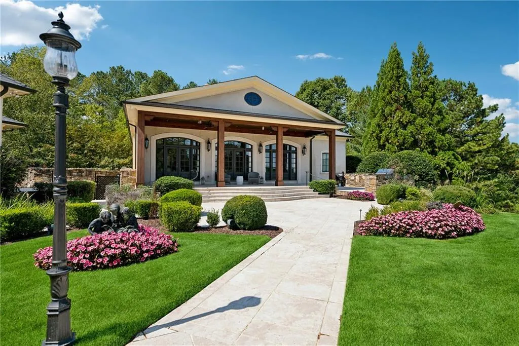 Ball Ground, Georgia 30107, United States, 8 Bedrooms Bedrooms, ,12 BathroomsBathrooms,Residential,Active,39876