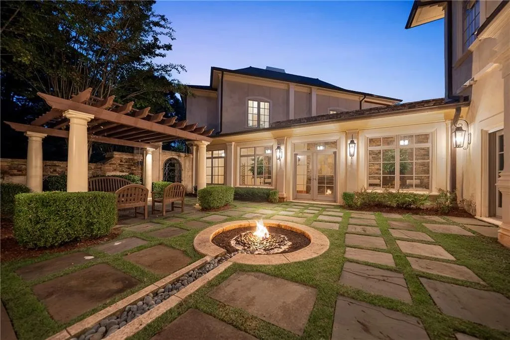 Ball Ground, Georgia 30107, United States, 8 Bedrooms Bedrooms, ,12 BathroomsBathrooms,Residential,Active,39876