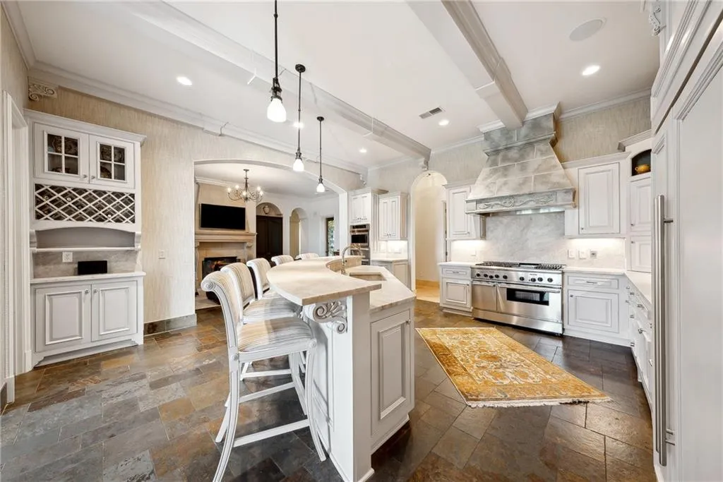 Ball Ground, Georgia 30107, United States, 8 Bedrooms Bedrooms, ,12 BathroomsBathrooms,Residential,Active,39876