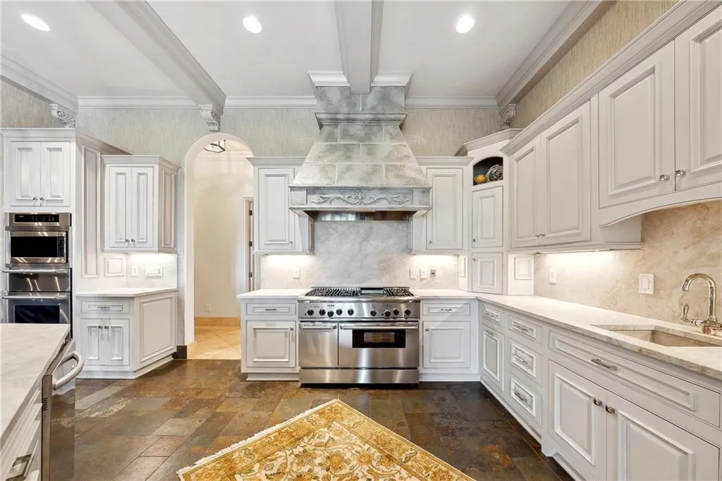 Ball Ground, Georgia 30107, United States, 8 Bedrooms Bedrooms, ,12 BathroomsBathrooms,Residential,Active,39876