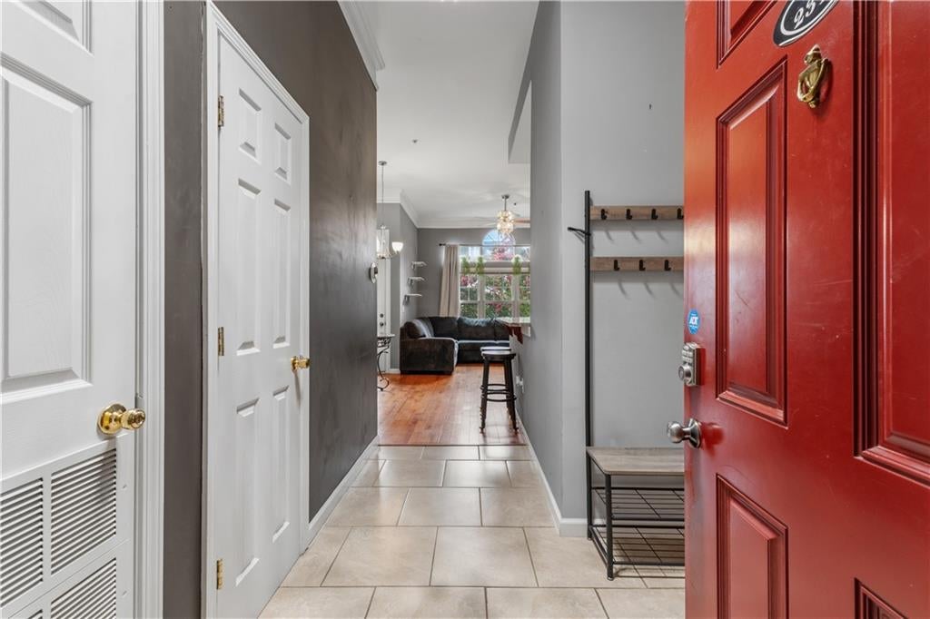 2700 Pine Tree Road NE 2314