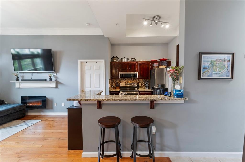 2700 Pine Tree Road NE 2314