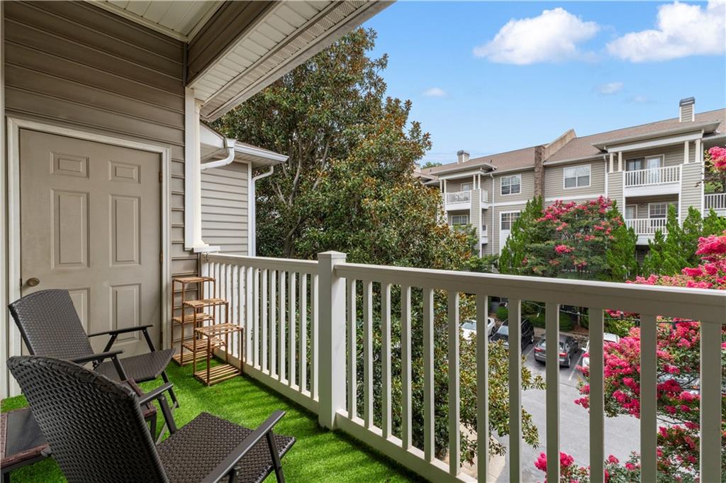 2700 Pine Tree Road NE 2314