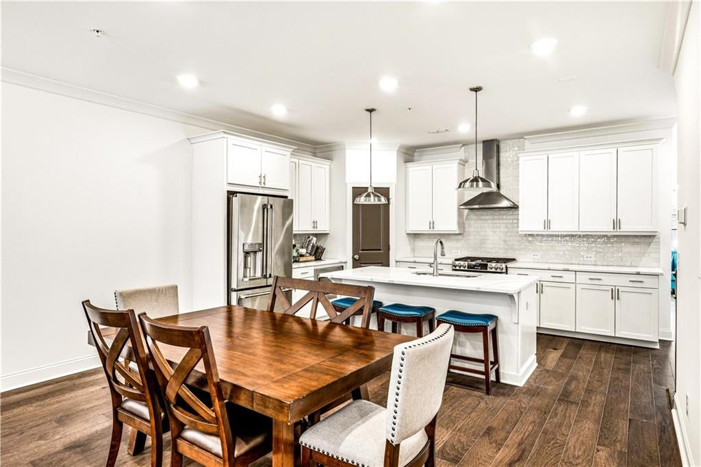 407 Olmstead Way