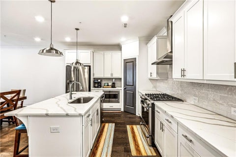 Townhouse For Sale - 407 Olmstead Way<br/> Alpharetta, GA 30022
