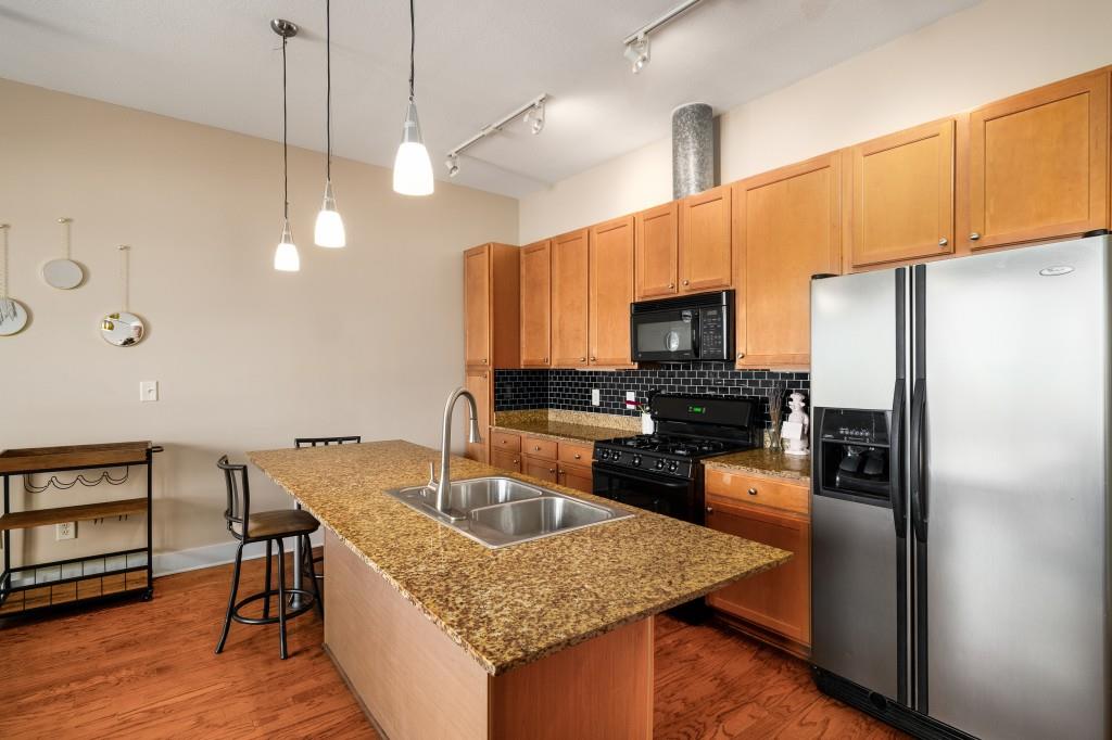 1195 Milton Terrace 1304