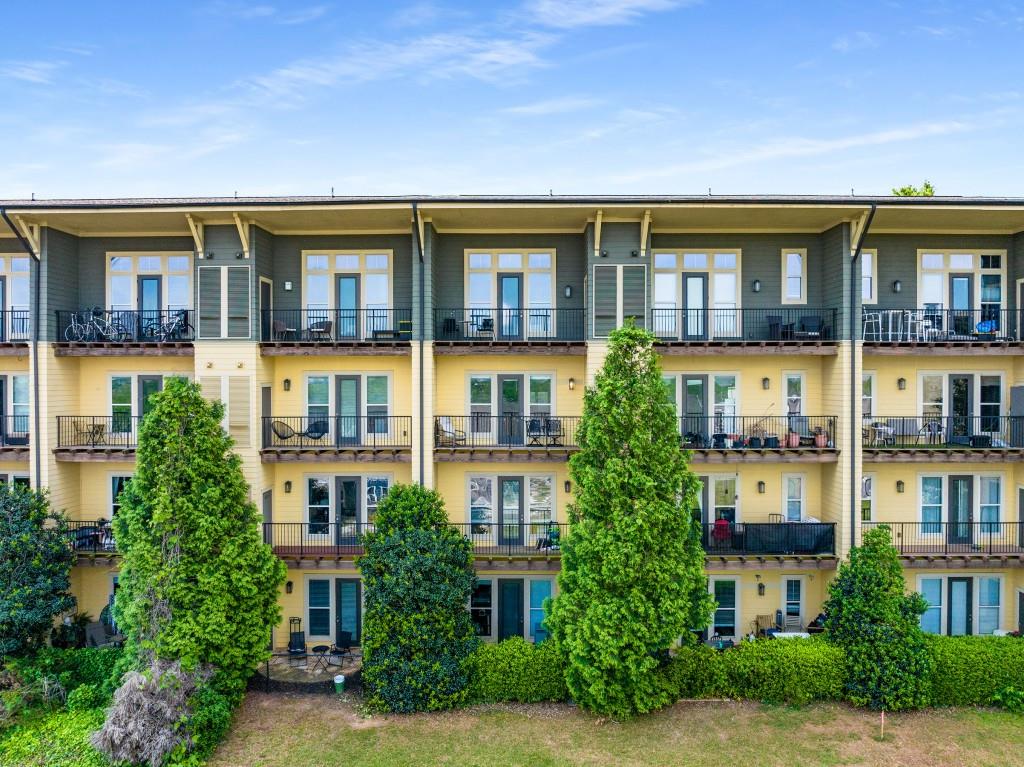 1195 Milton Terrace 1304