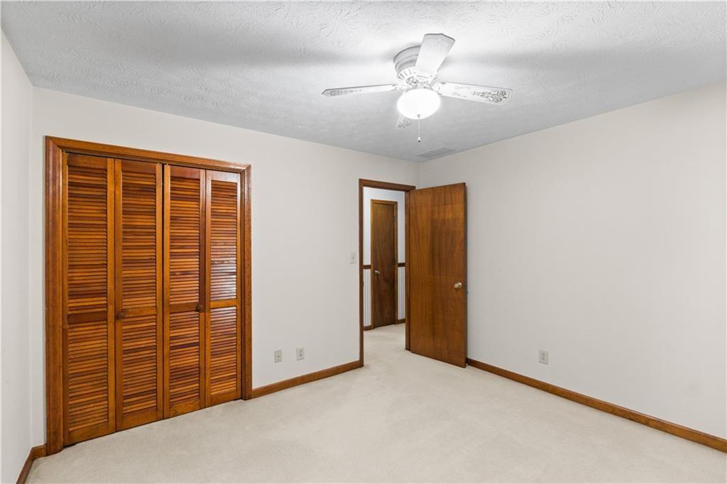 3802 SW Knights Bridge Road, Lilburn, Georgia image 29