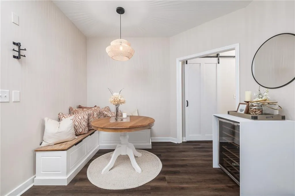 Atlanta, Georgia 30306, United States, 1 Bedroom Bedrooms, ,1 BathroomBathrooms,Residential,Pending,12882