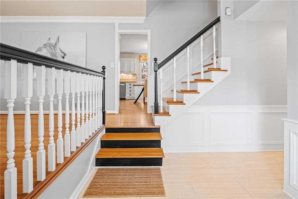 2686 Parkview Drive NE