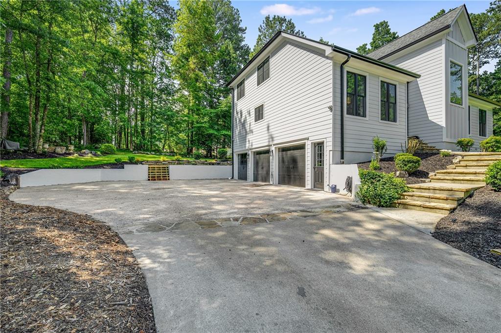 6070 Lively Court