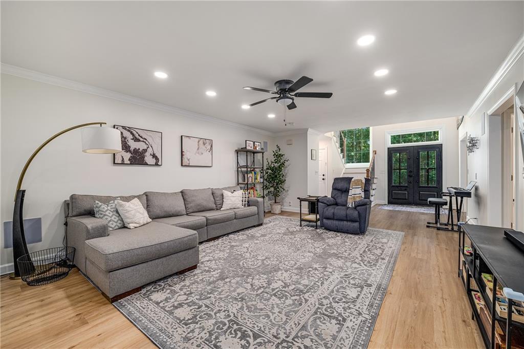 6070 Lively Court