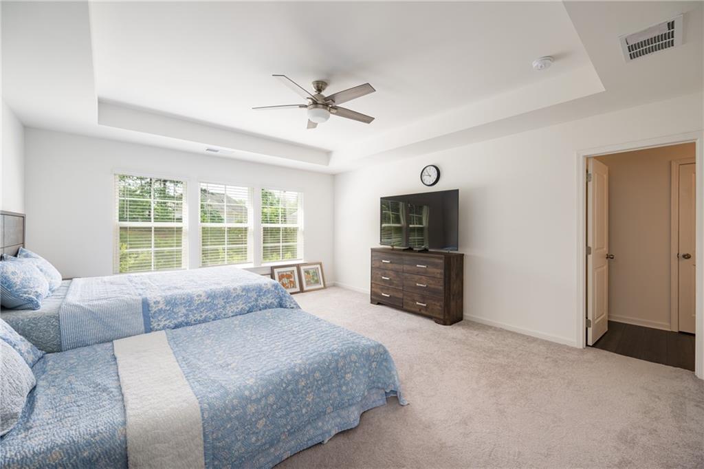 668 Isom Walk, Suwanee, Georgia image 11