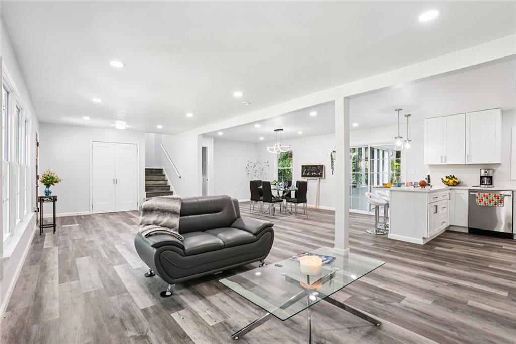 BEVERLY HILLS - Residential