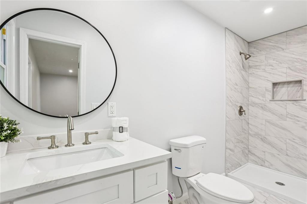 BEVERLY HILLS - Residential