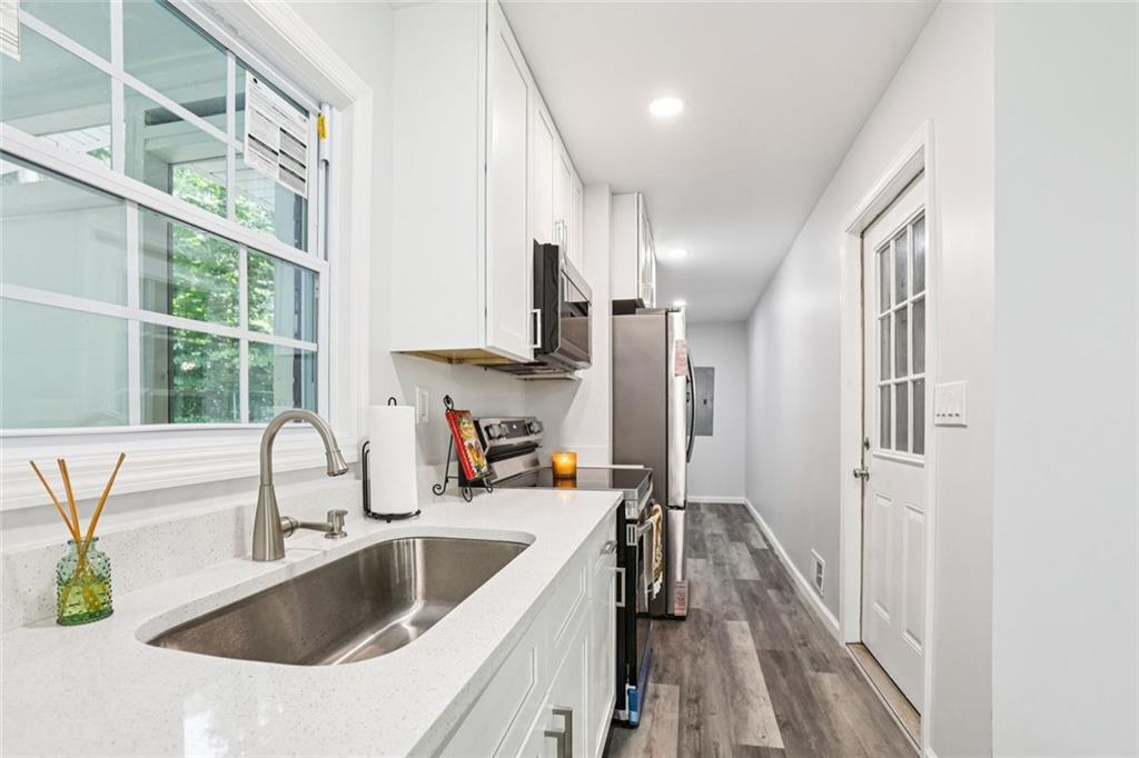 BEVERLY HILLS - Residential