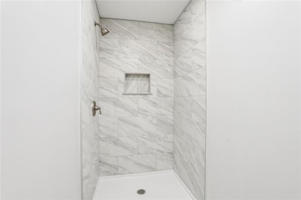 BEVERLY HILLS - Residential