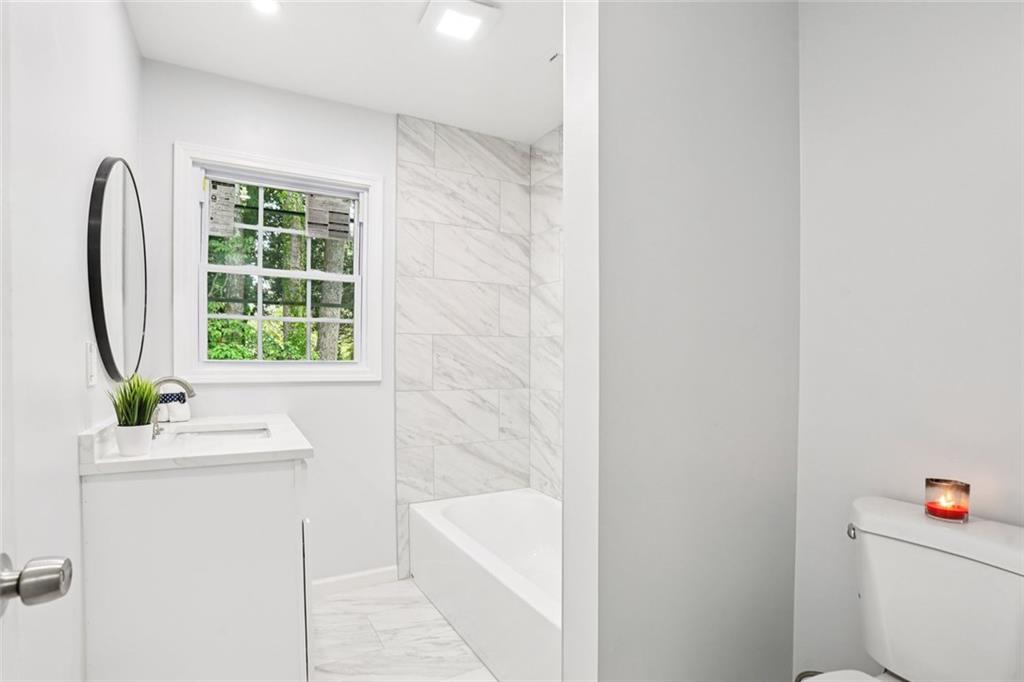 BEVERLY HILLS - Residential