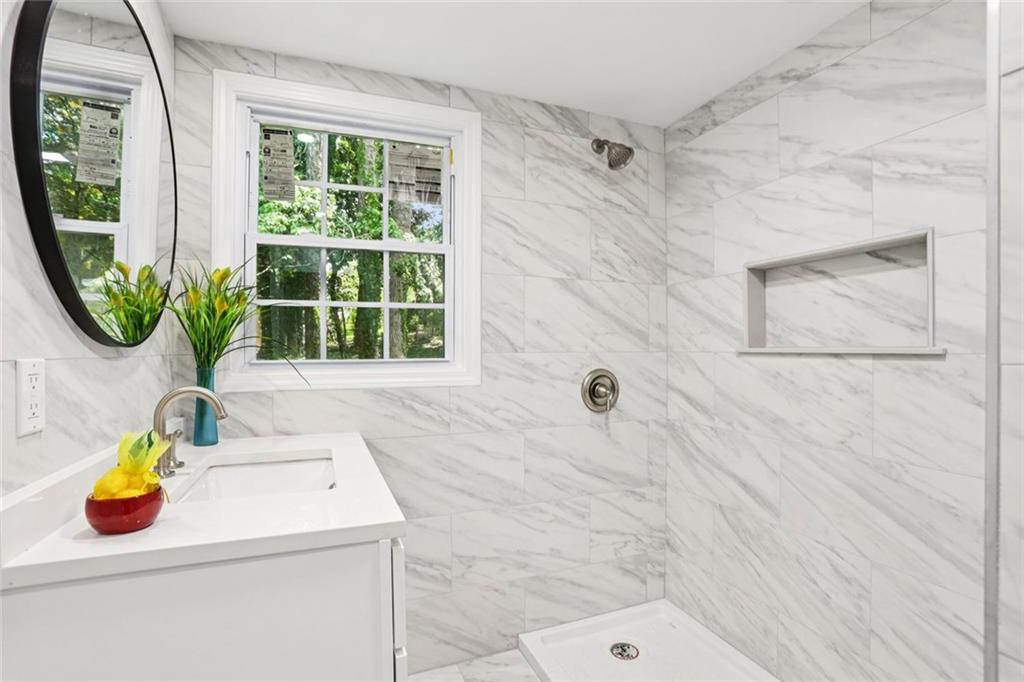 BEVERLY HILLS - Residential