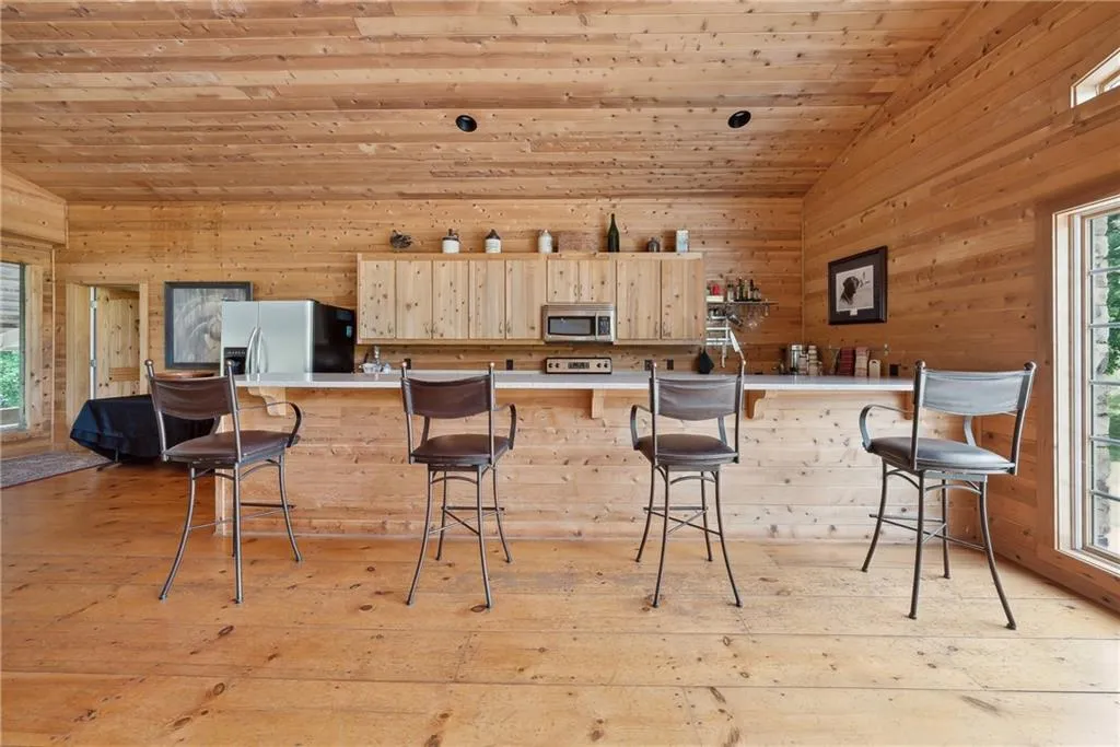 Milton, Georgia 30004, United States, 4 Bedrooms Bedrooms, ,4 BathroomsBathrooms,Residential,Contingent,51429