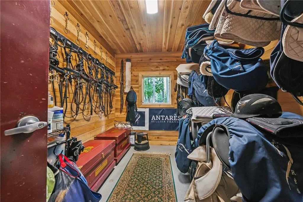 Milton, Georgia 30004, United States, 4 Bedrooms Bedrooms, ,4 BathroomsBathrooms,Residential,Contingent,51429