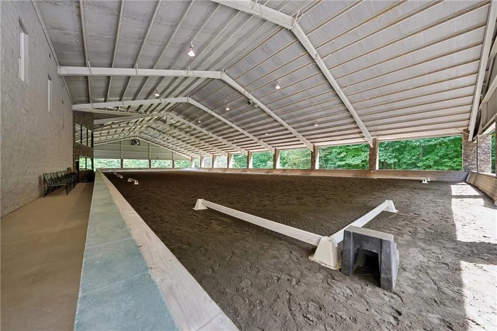 Milton, Georgia 30004, United States, 4 Bedrooms Bedrooms, ,4 BathroomsBathrooms,Residential,Contingent,51429