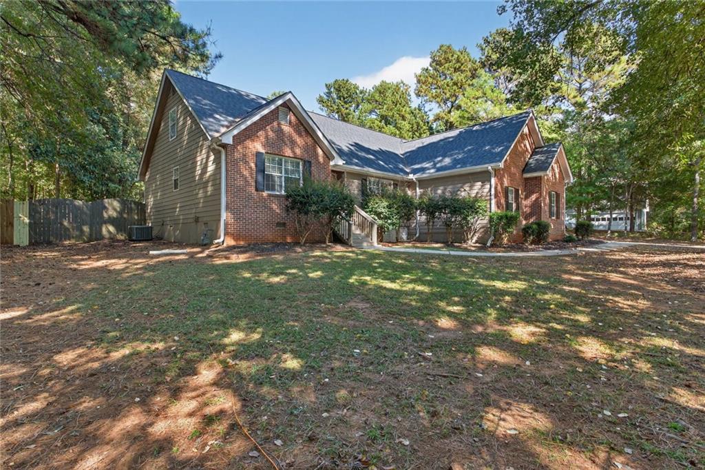 210 Riveredge Way