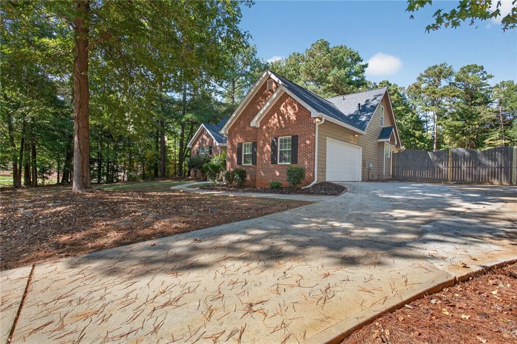 210 Riveredge Way