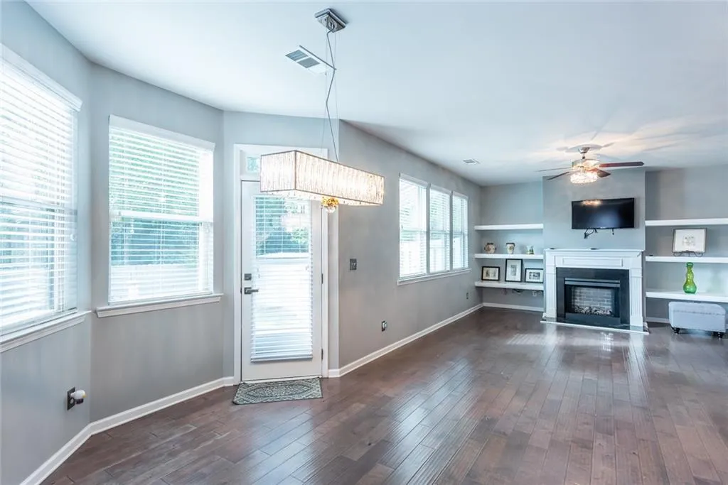 Snellville, Georgia 30078, United States, 3 Bedrooms Bedrooms, ,3 BathroomsBathrooms,Residential,Active,231225