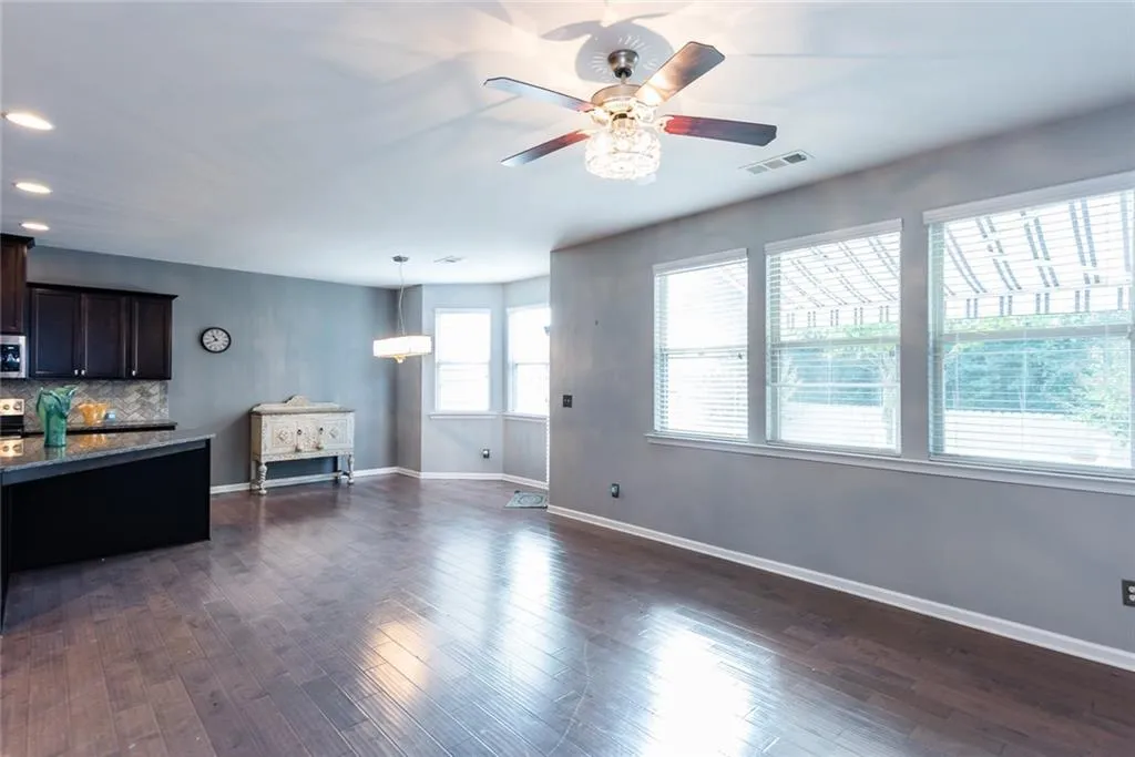 Snellville, Georgia 30078, United States, 3 Bedrooms Bedrooms, ,3 BathroomsBathrooms,Residential,Active,231225