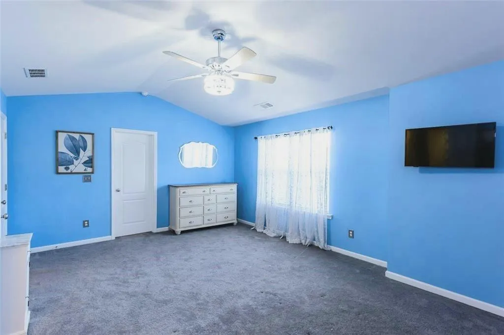 Snellville, Georgia 30078, United States, 3 Bedrooms Bedrooms, ,3 BathroomsBathrooms,Residential,Active,231225