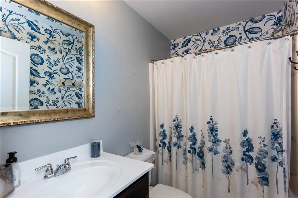 Snellville, Georgia 30078, United States, 3 Bedrooms Bedrooms, ,3 BathroomsBathrooms,Residential,Active,231225