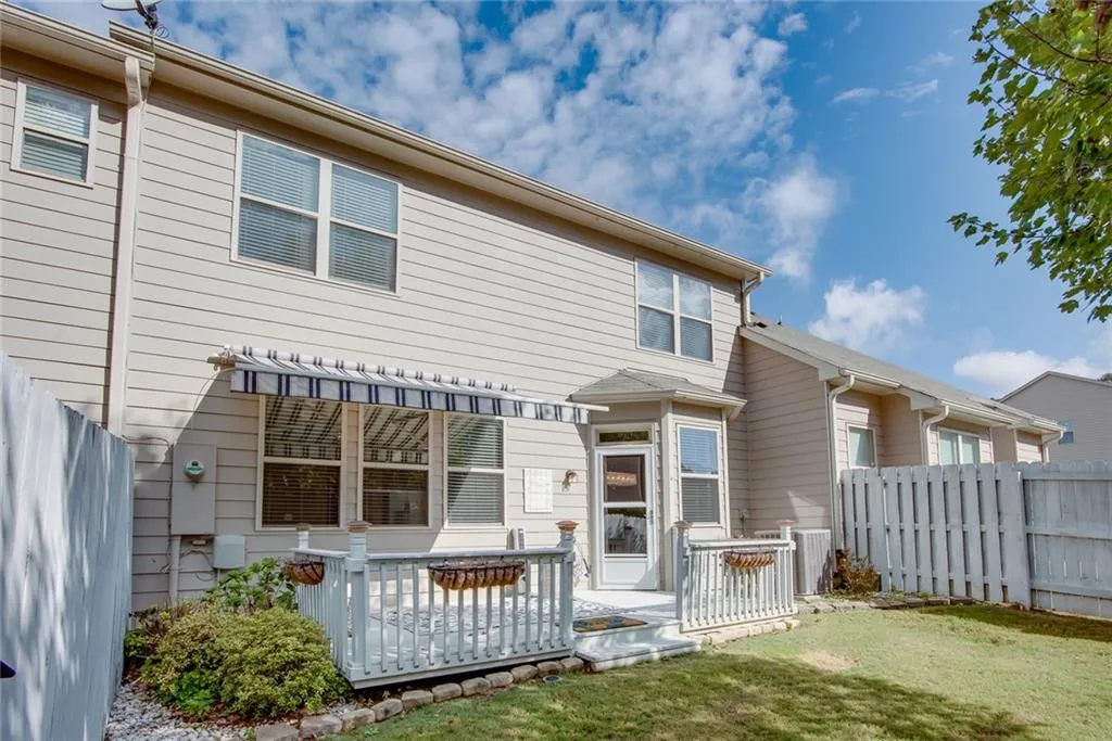 Snellville, Georgia 30078, United States, 3 Bedrooms Bedrooms, ,3 BathroomsBathrooms,Residential,Active,231225