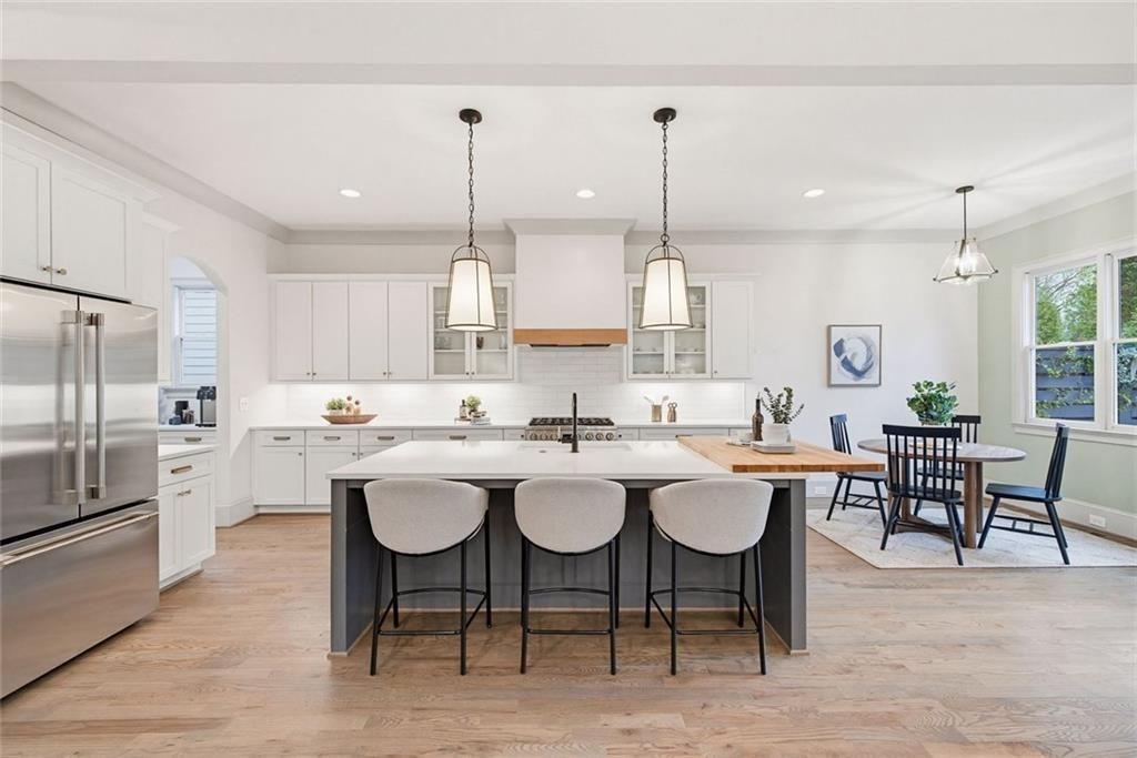 1329 Sylvan Circle NE