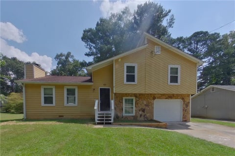 Homes For Rent - 3680 Ashley Woods Drive<br/> Powder Springs, GA 30127