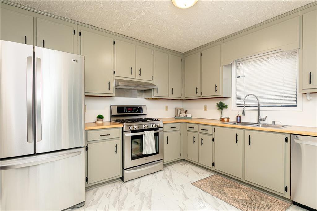Booth Crossing - Residential